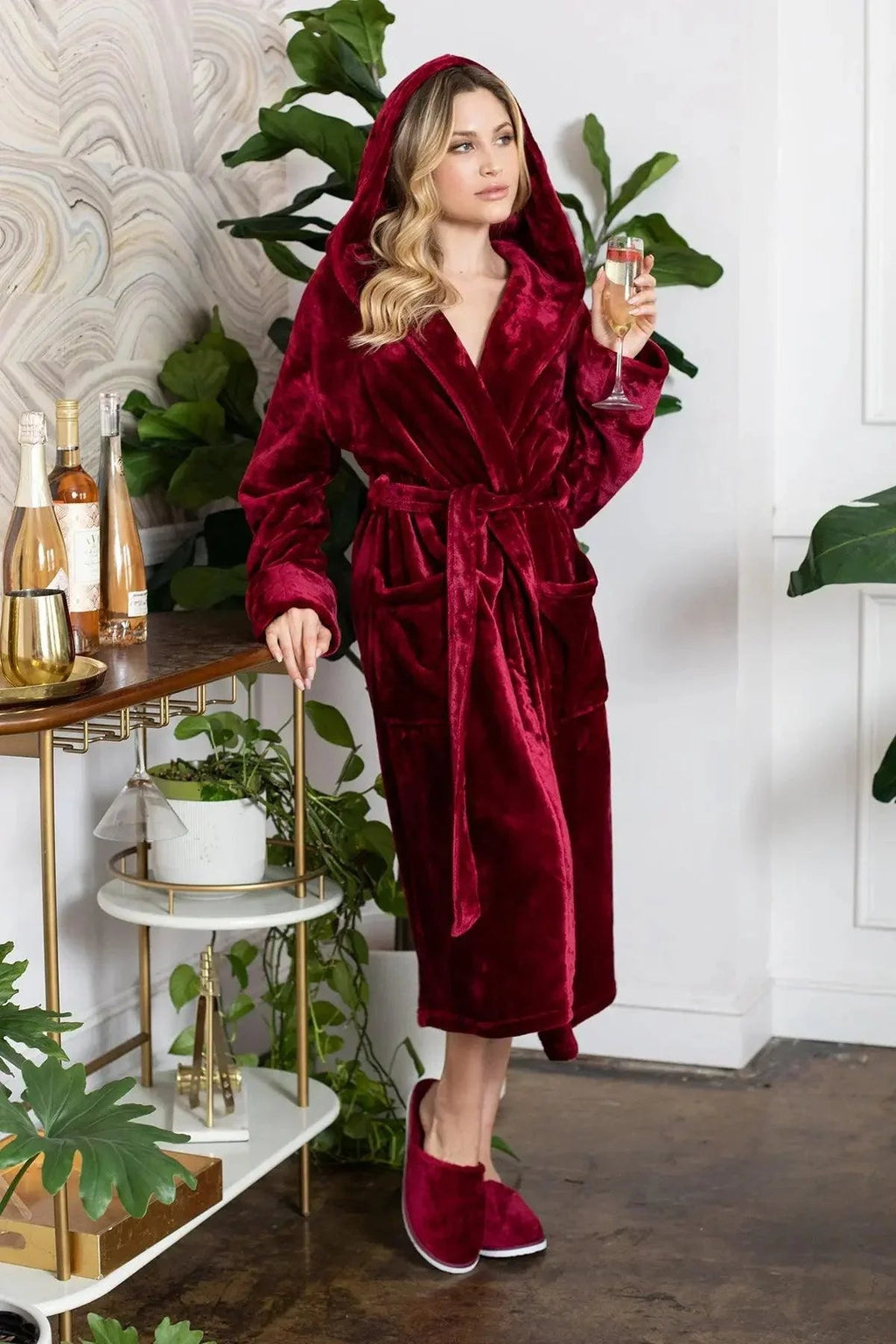 Women’s Plush Hooded Robe - Spa-Worthy Comfort at Home - Insatiable Sensations