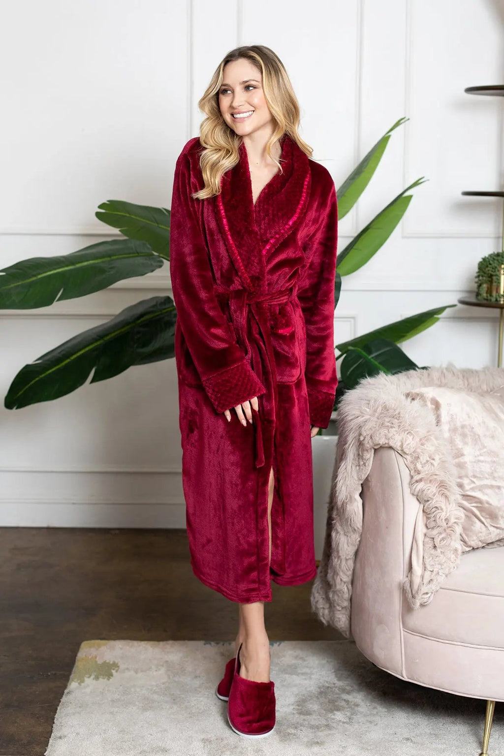 Women's Ultra Soft Plush Bathrobe - Insatiable Sensations
