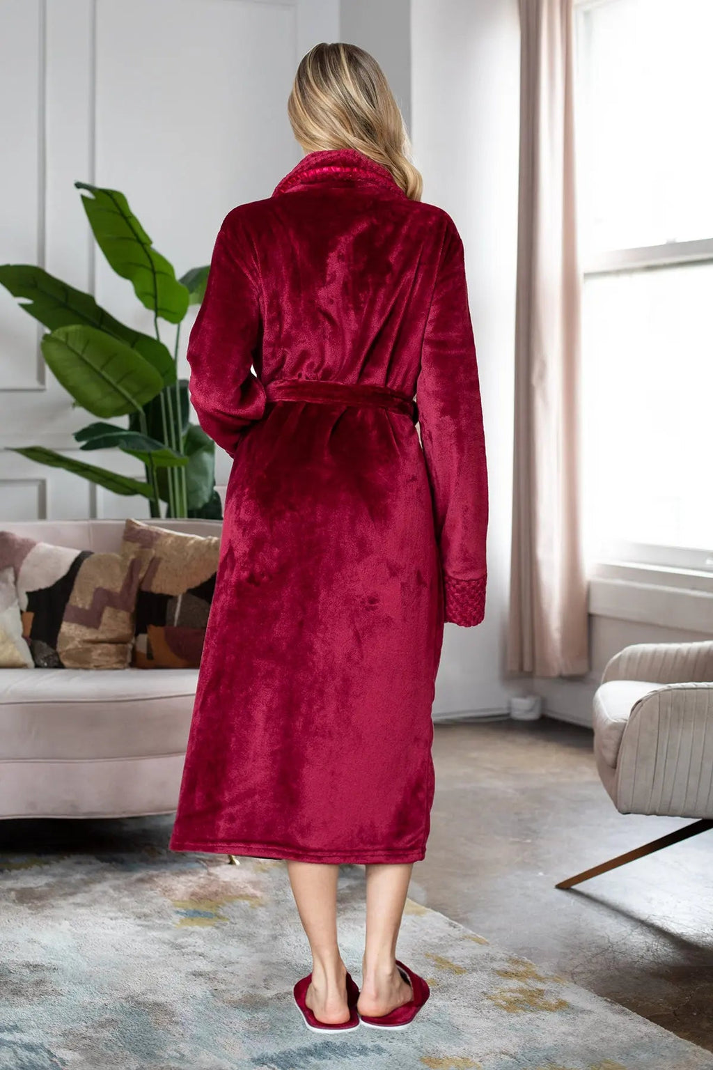 Women's Ultra Soft Plush Bathrobe - Insatiable Sensations