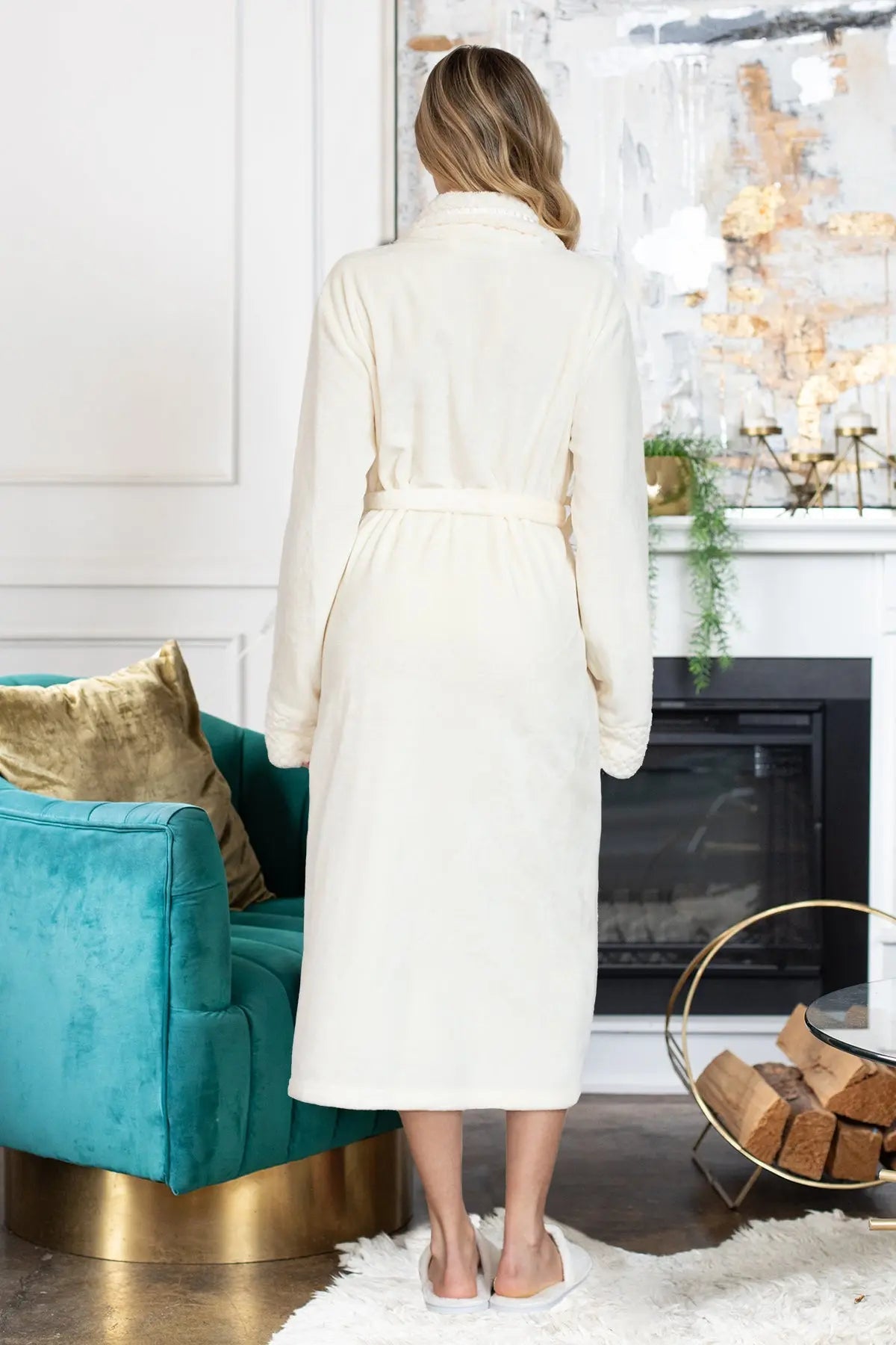 Women's Ultra Soft Plush Bathrobe - Insatiable Sensations